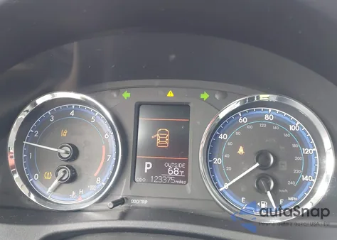 2018 Toyota Corolla Le z USA, uszkodzony, nr VIN 2T1BURHE8JC051853